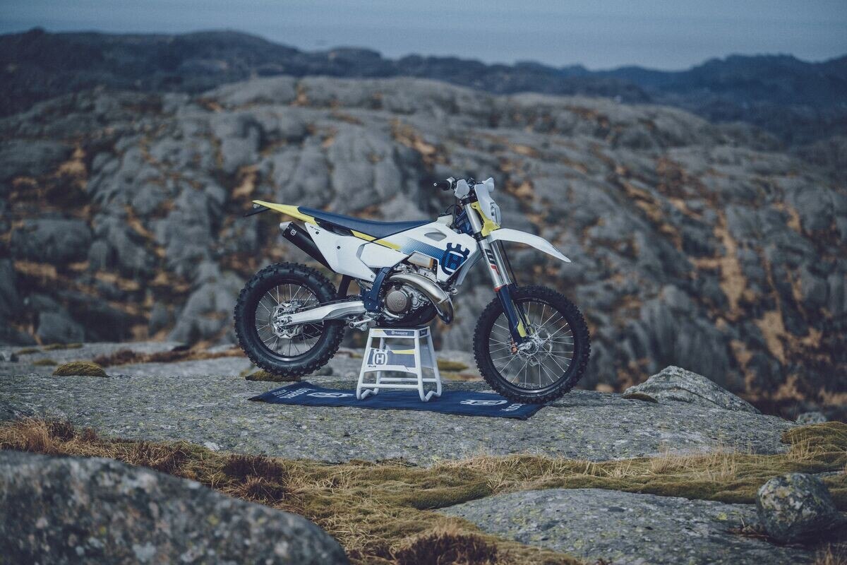 Husqvarna Enduro 2024: benvenuta, rivoluzione! [VIDEO]